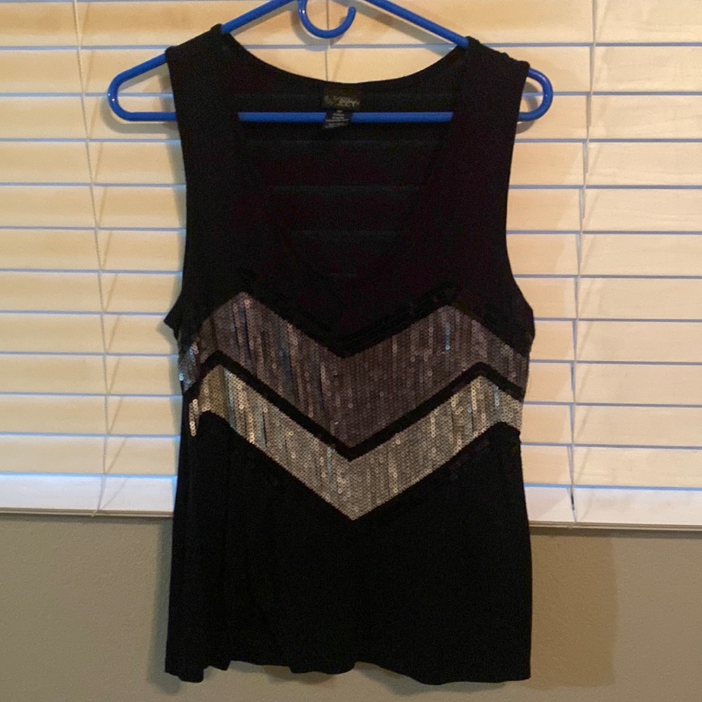 Medium day trip black and silver tank top